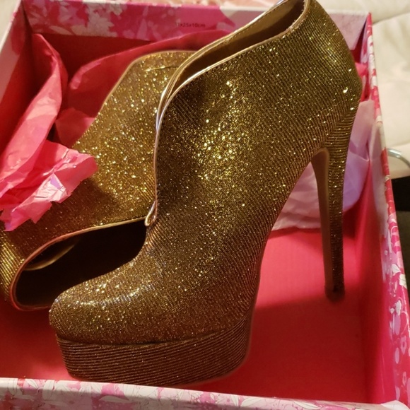 Gold Fabric Booties - Picture 1 of 2